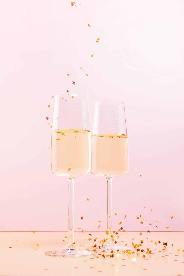 Comment les startups de biotechnologie peuvent-elles utiliser les médias sociaux pour des campagnes éducatives ?